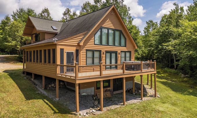 Sunday River Area Casa | Snow Cap- Chalet with Mountain Views