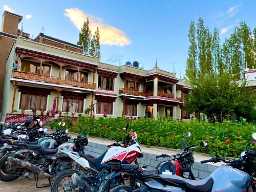 Khattalwada Hotel | Snow Retreat Ladakh