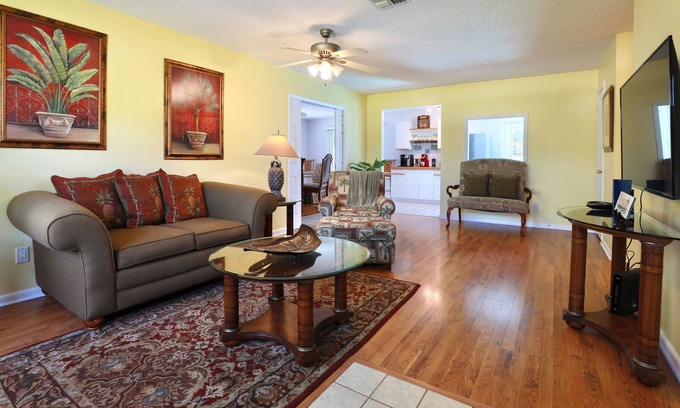 Florida Ridge Casa | Snowbird-friendly home with private pool, central AC, and WiFi - dogs welcome