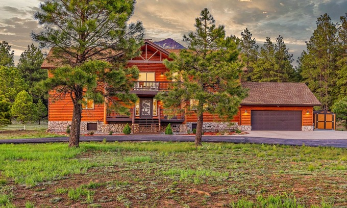 Fort Valley Cabina | Snowbowl Ranch Luxury Ski Lodge for 16