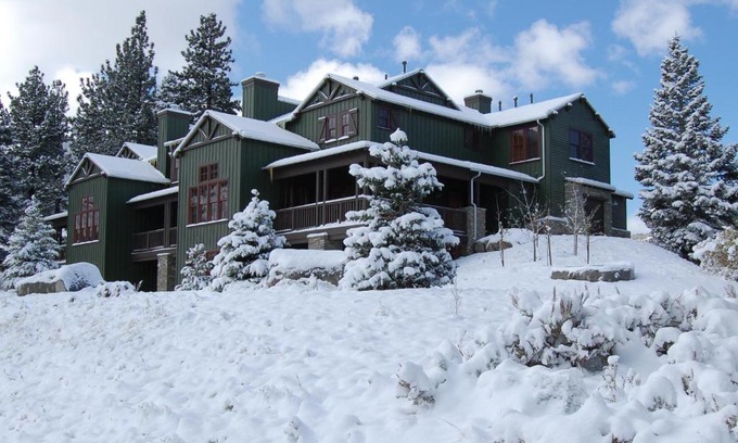 Mammoth Lakes Complejo | Snowcreek Resort Vacation Rentals