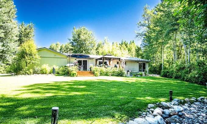 Hailey Casa | Snowfly on Big Wood - Sun Valley Flyfishing Haven
