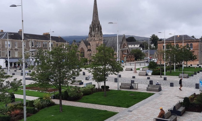Helensburgh Apartamento | Snug - Colquhoun Square Apartment
