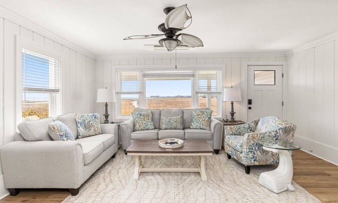 Berlin Casa | Snug Harbor Hideaway