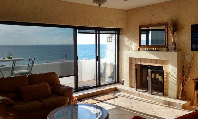 Rosarito Condominio | ¡Presentado en la televisión nacional por sus increíbles vistas!