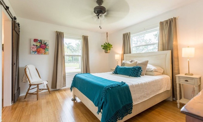 Jupiter Farms Casa | Sumérjase en Sunny FL Vibes en esta Rad Ranch House
