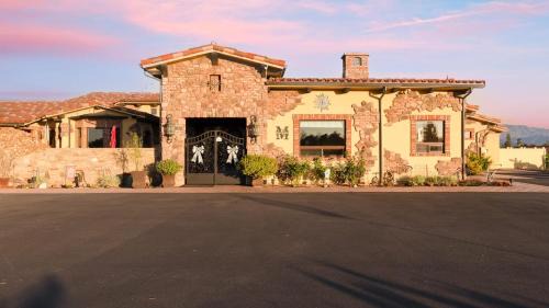 Temecula Casa | Soaking Tub Vineyard Views Wine Trail Access The Casita at Vines Estate by AvantStay