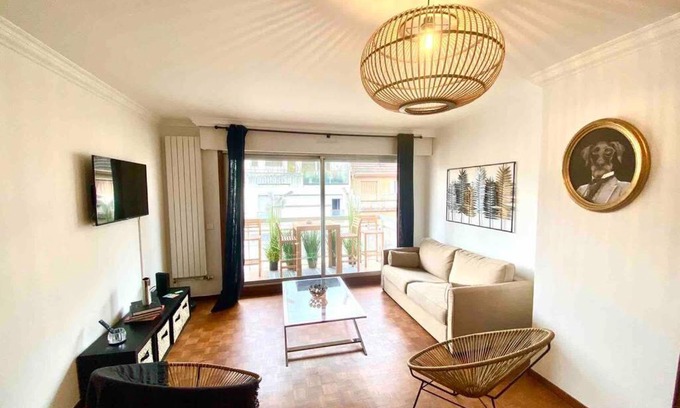 Annemasse Apartamento | SOBNB pasteur- Appartement 6 personnes centre Annemasse