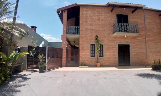 Caraguatatuba Casa | Sobrado com piscina em condomíno fechado a 150 M da praia