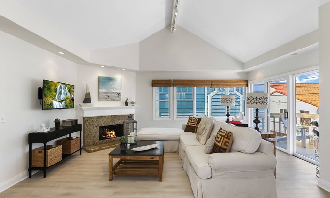 Corona del Mar Casa | SoCal's Finest Gem on Dahlia