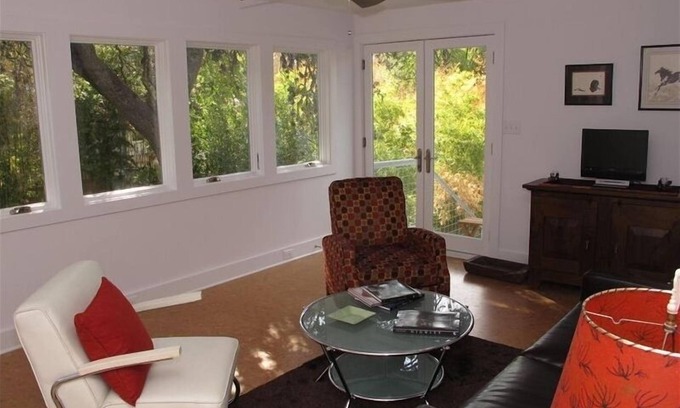 Travis Heights Apartamento | Soco - Aislado 2 Dormitorio Estudio