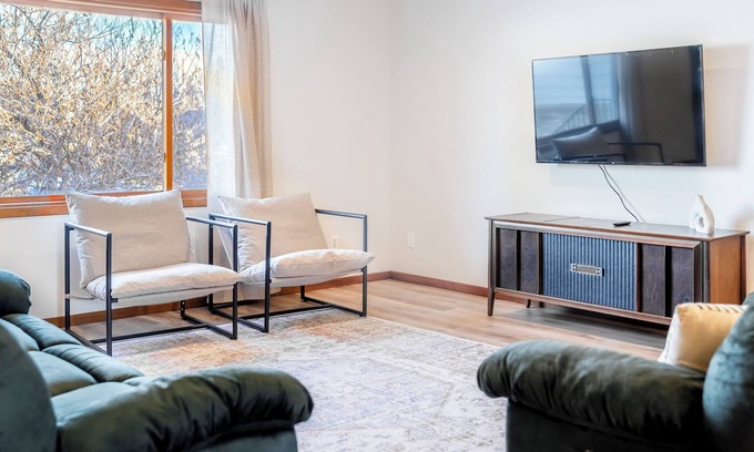 Spearfish Casa | SoDak Stay Spearfish