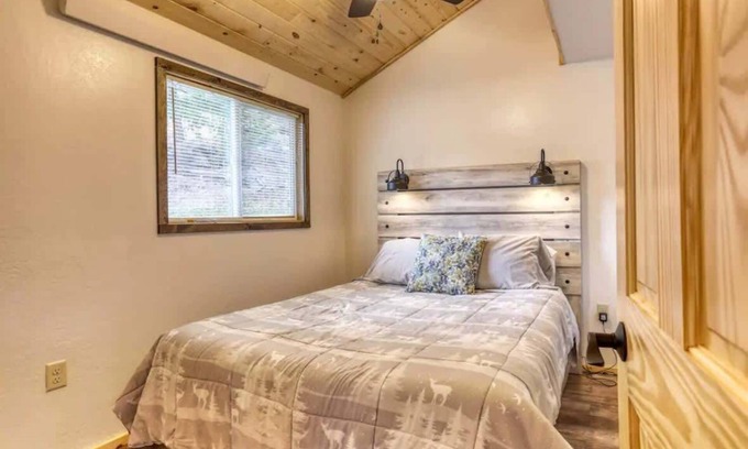 Keystone Cabina | Soder Cabin Summary: