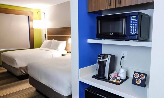Aldine Casa | Soft Mattress, Fluffy Pillows & Coffee Awaits
