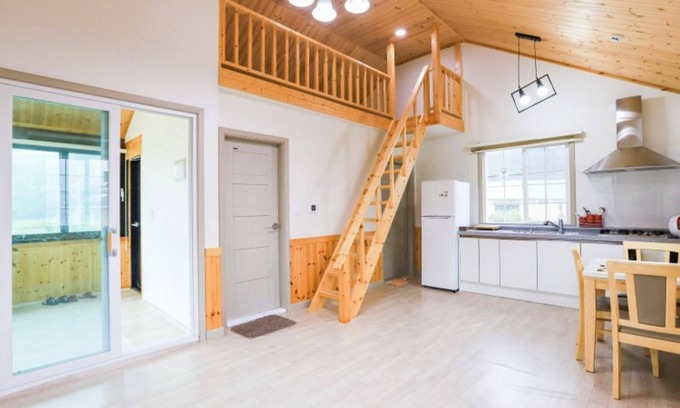 Gangneung Casa | Sogeumgang Three Mountain Pension