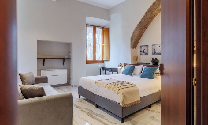 Viterbo Casa | SOHO By Dasso Fontana Grande Guest House