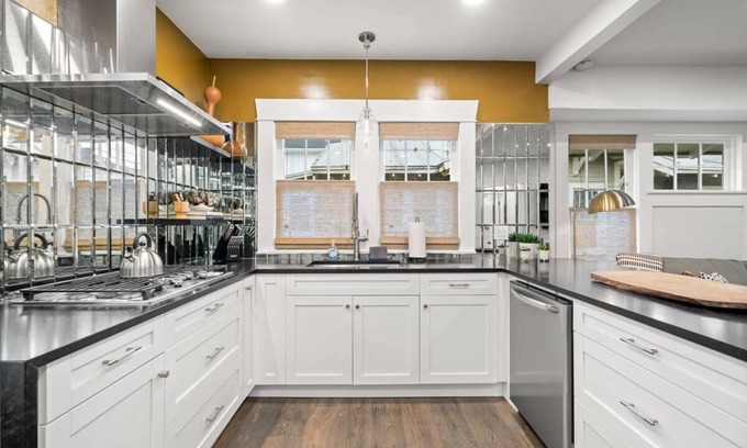 Courier City - Oscawana Casa | Soho Serenity by Brightwild Pool Hot Tub