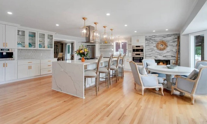 Portsmouth Casa | Sojourn On Crystal Lake