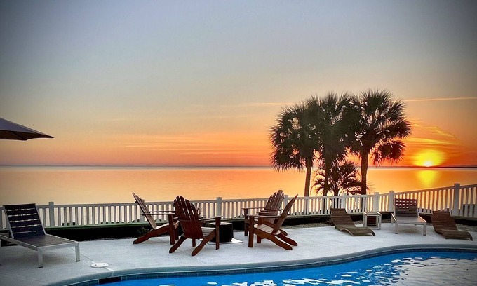 Magnolia Bluffs Casa | Solaria: Waterfront, Heated Pool, Kayak, Fish/Golf, St George Island