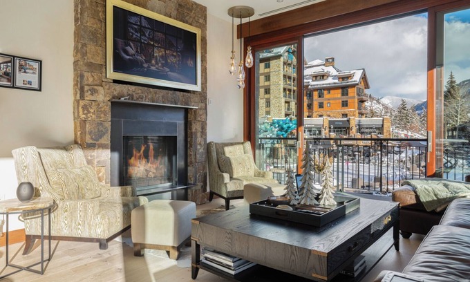 Vail Cabina | Solaris Vail Luxurious Penthouse with Wraparound Terrace and Mountain Views, 2AS