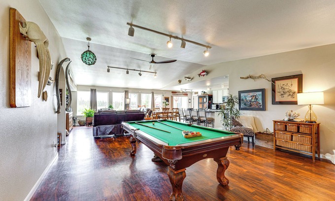 Soldotna Casa | ¡NUEVO! Soldotna Home w / Yard, a pie del río Kenai!