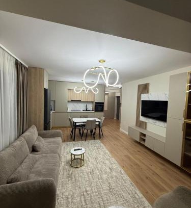 Ramnicu Valcea Apartamento | Sole Central Apartment