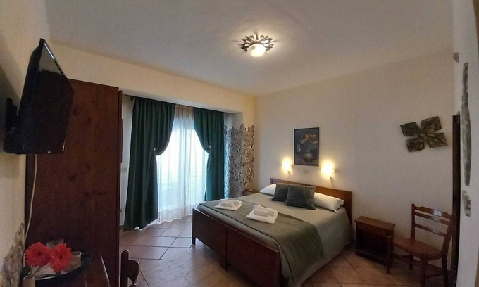 Villagonia Apartamento | Habitación 'Doppia Con Balcone Interno' con balcón, Wi-Fi y aire acondicionado