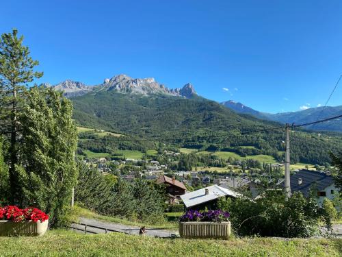 Barcelonnette Apartamento | soleil et vue