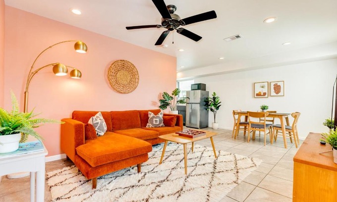 San Jacinto Casa | Soleil House - Unit B