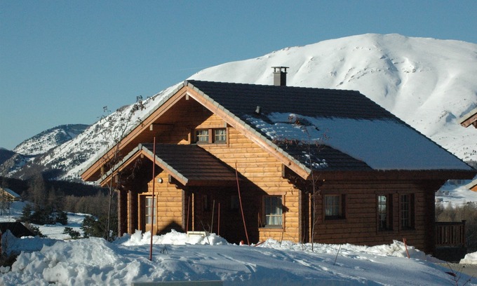 La Joue du Loup Chalet De Esquí | Chalet familiar de madera maciza con todas las comodidades, magnífica vista, spa O'dycea a 5 minutos