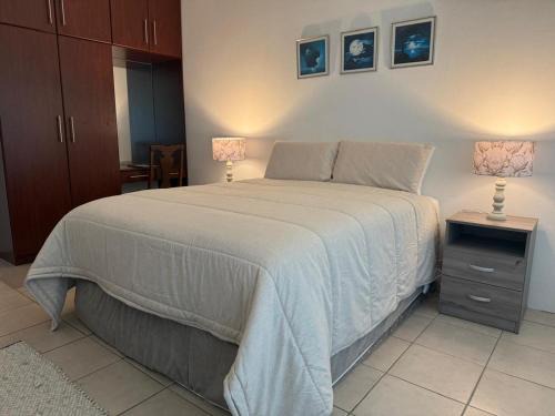 Bathurst Casa | Solitude on Somerset