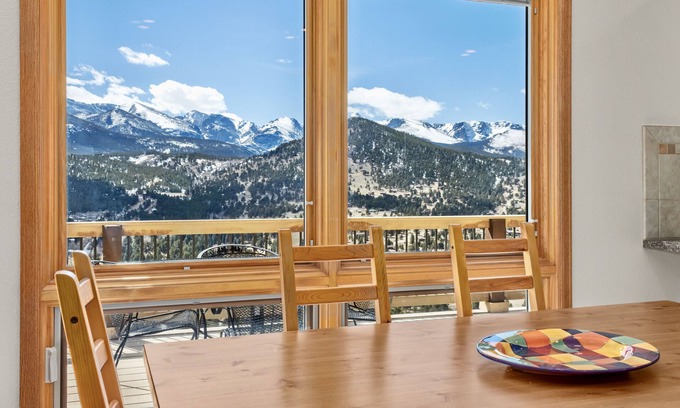 Windcliff Estates Casa | Solitude Vacation Home at Windcliff by RedAwning