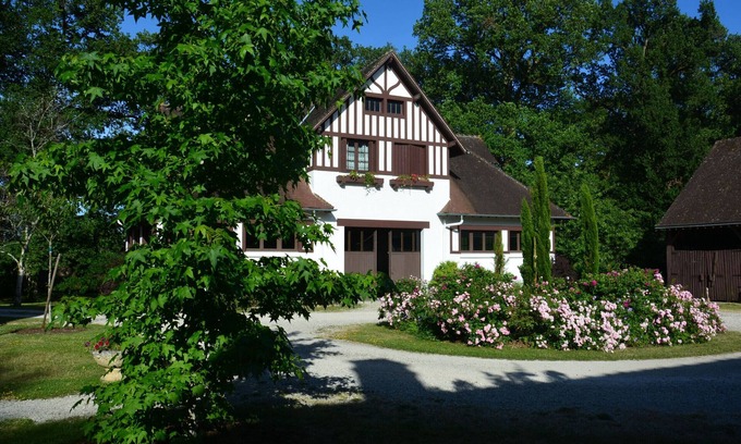 Ligny-le-Ribault Cabaña | Casa rural Sologne 4* para 7 pers., jardín, rutas, cerca de Orléans