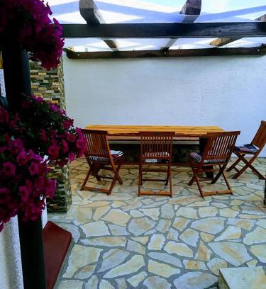 Karlobag Apartamento | Solovi Dvori