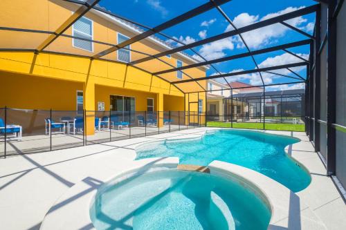 Loughman Complejo | Solterra Resort 11 Bed 9 baths