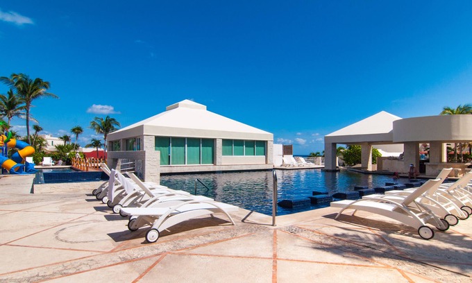 Zona Hotelera Condominio | Solymar Condo by Casago
