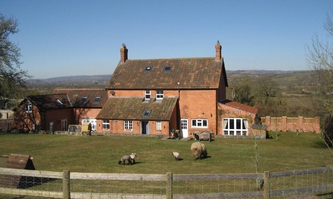 East Pennard Apartamento | Pequeña explotación de Somerset, ideal para familias, muchos animales pequeños y bañera de hidromasaje