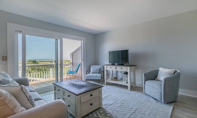 Oceanmarsh Subdivision Condominio | Somewhere Sunny - Ocean front with the best views on the island
