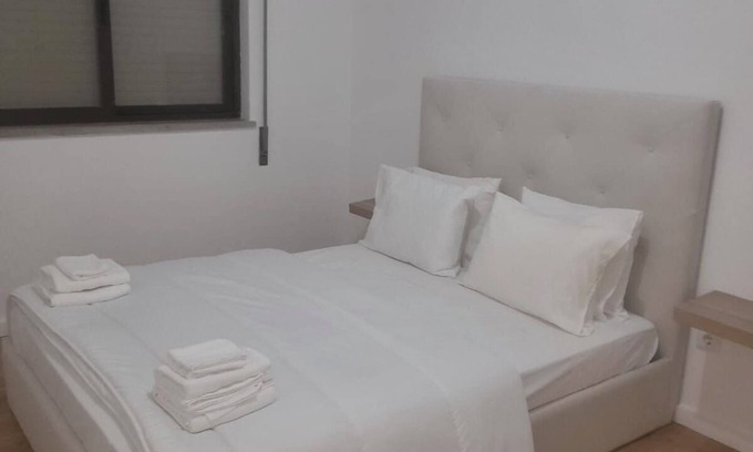 Entroncamento Apartamento | Sommer Apartment