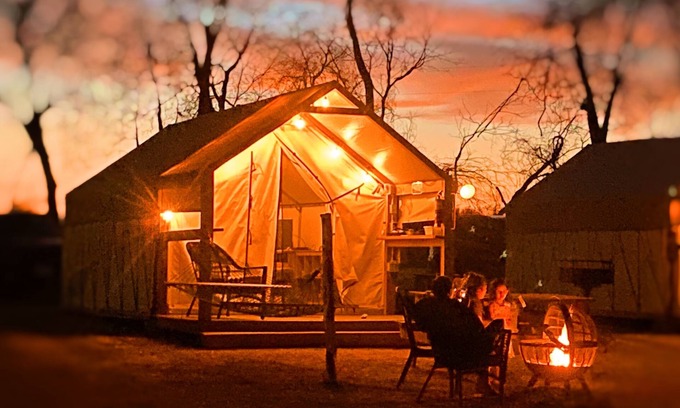 Prairie Lea Cabina | Son's Blue River Camp Glamping Cabin T