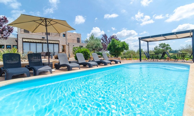 Es Palmer Villa | SON VIGILI - Villa con piscina privada en Campos. WiFi Gratis