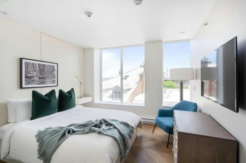 Old Montreal Hotel | Sonder by Marriott Bonvoy La Galerie