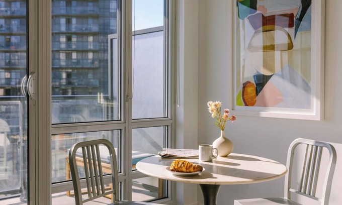 Downtown Toronto Apartamento | Sonder by Marriott BonvoyThe Liberty Apartments Liberty Village