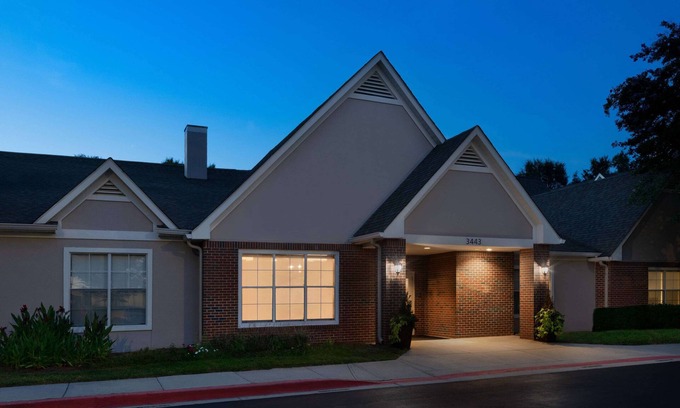Town Center Hotel | Sonesta ES Suites Atlanta Kennesaw Town Center