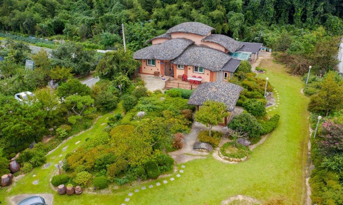 Wonyul-ri Casa | Songjukheon Pension