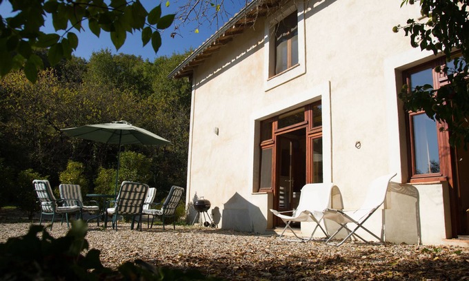 Sonnac-sur-l'Hers Casa | Sonnac: Chalet tranquilo, en espectacular naturaleza