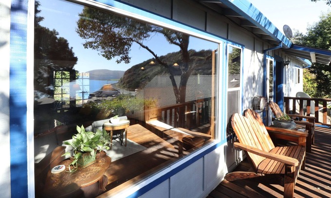 Jenner Casa | Sonoma Coast River Retreat for 4