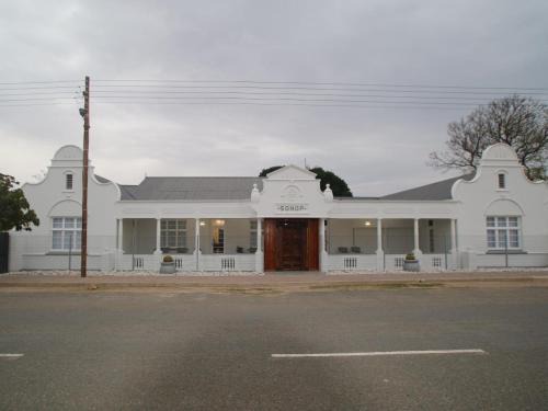 Steytlerville Casa | Sonop