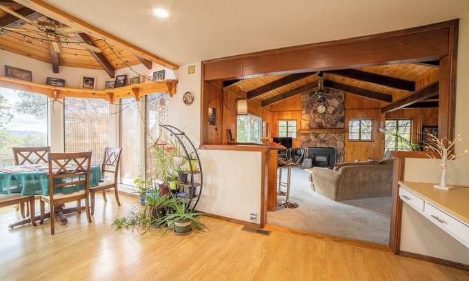 Phoenix Lake-Cedar Ridge Casa | Sonora Splendor – Stately 3 BDR on Secluded Lot w/ Sauna, Pool Table & More!