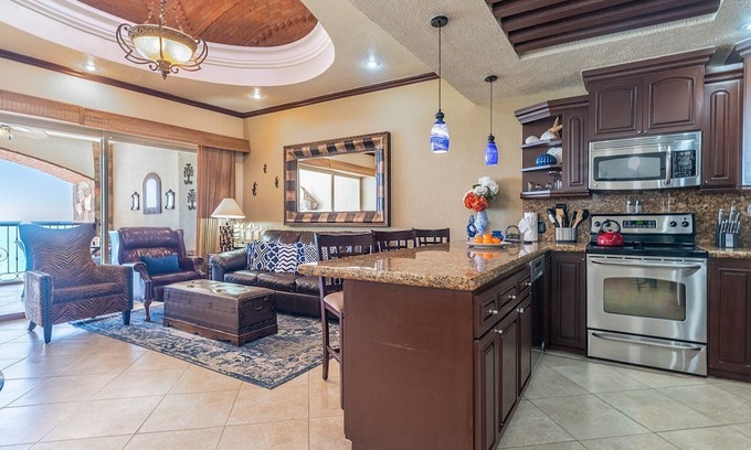 Bella Vista Condominio | Sonoran Sky